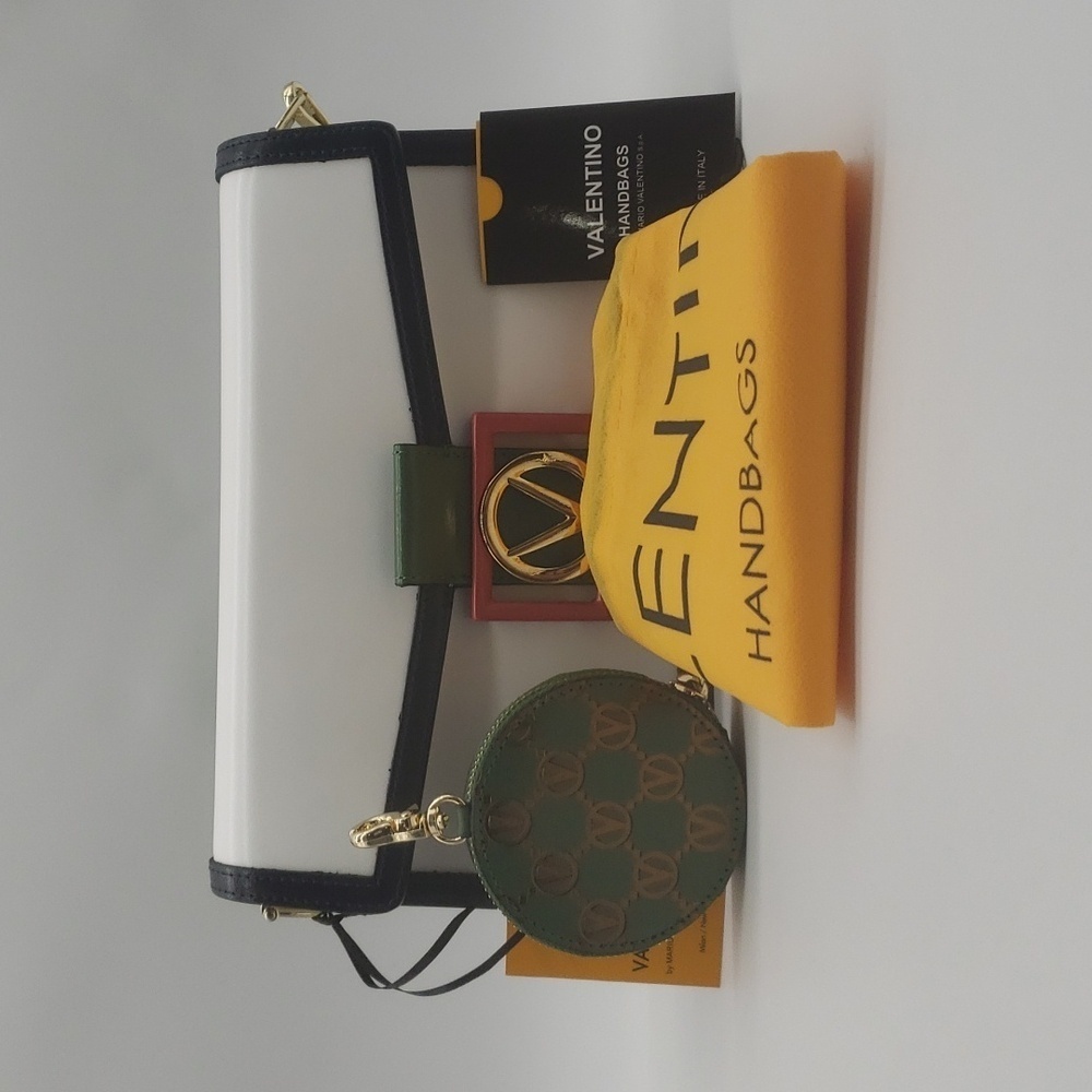 1370- Valentino by Mario Valentino Made In Italy NWT - Picture 8 of 17